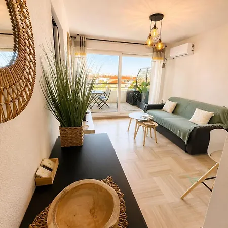 Les Pins Bleus, T2, 4p, Ac, Pk, Et Piscine דירה